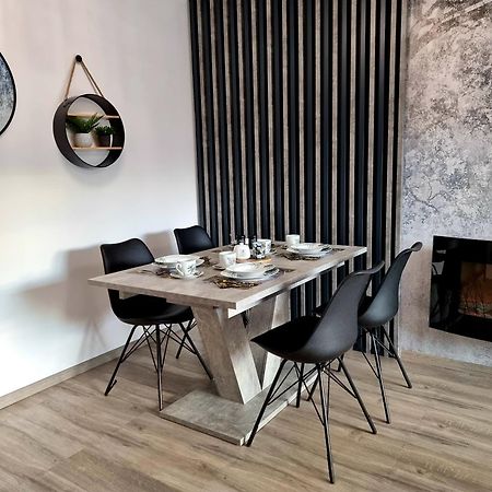 Apartament Jelonek W Karkonoszach Еленя-Гура Экстерьер фото